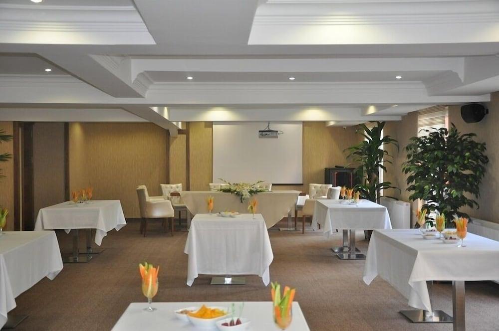 Turist Hotel Ankara Esterno foto
